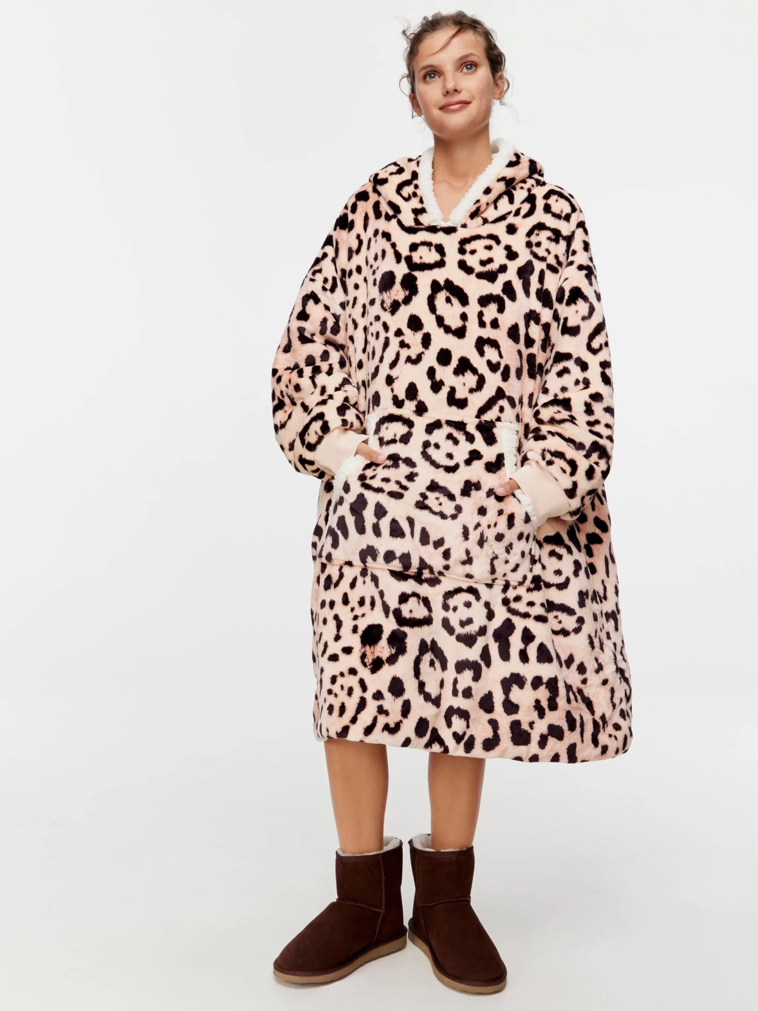 Leopard Cuddle Shnuggle 3 Leopard Cuddle Shnuggle - Image 3