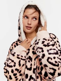 Leopard Cuddle Shnuggle 5 Leopard Cuddle Shnuggle -Pajama Shop 817541 multi back t scaled